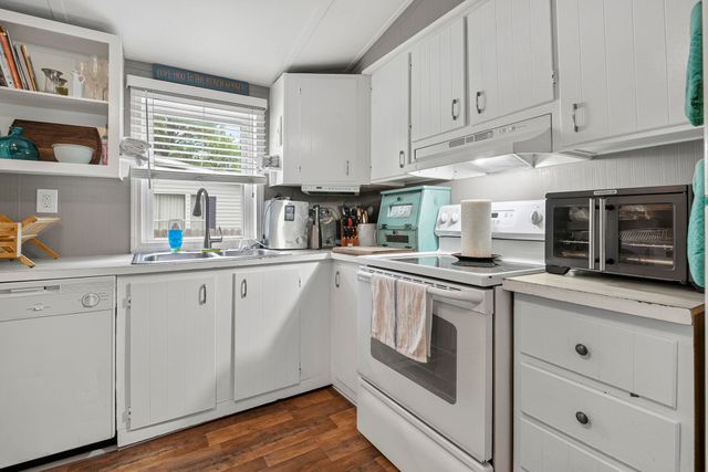 132 Crooked Island Circle, Murrells Inlet, SC 29576
