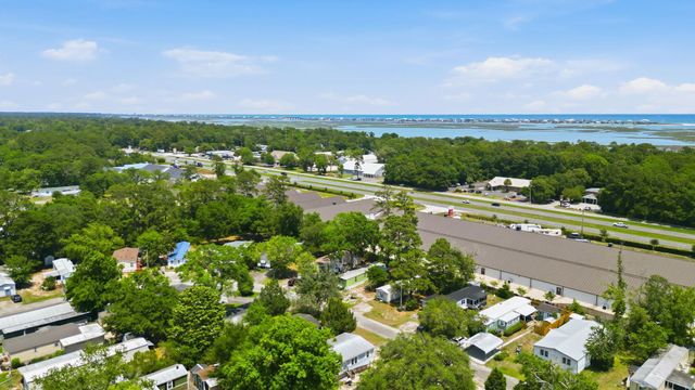 132 Crooked Island Circle, Murrells Inlet, SC 29576