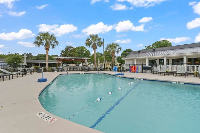132 Crooked Island Circle, Murrells Inlet, SC 29576