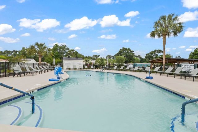132 Crooked Island Circle, Murrells Inlet, SC 29576