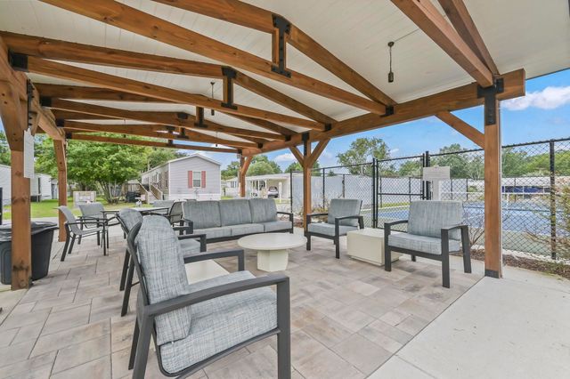 132 Crooked Island Circle, Murrells Inlet, SC 29576