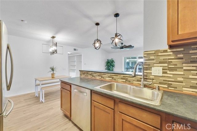 23276 Orange Avenue 8, Lake Forest (el Toro), CA 92630