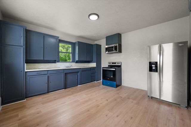 404 S Tyler Avenue, Dawson, TX 76639