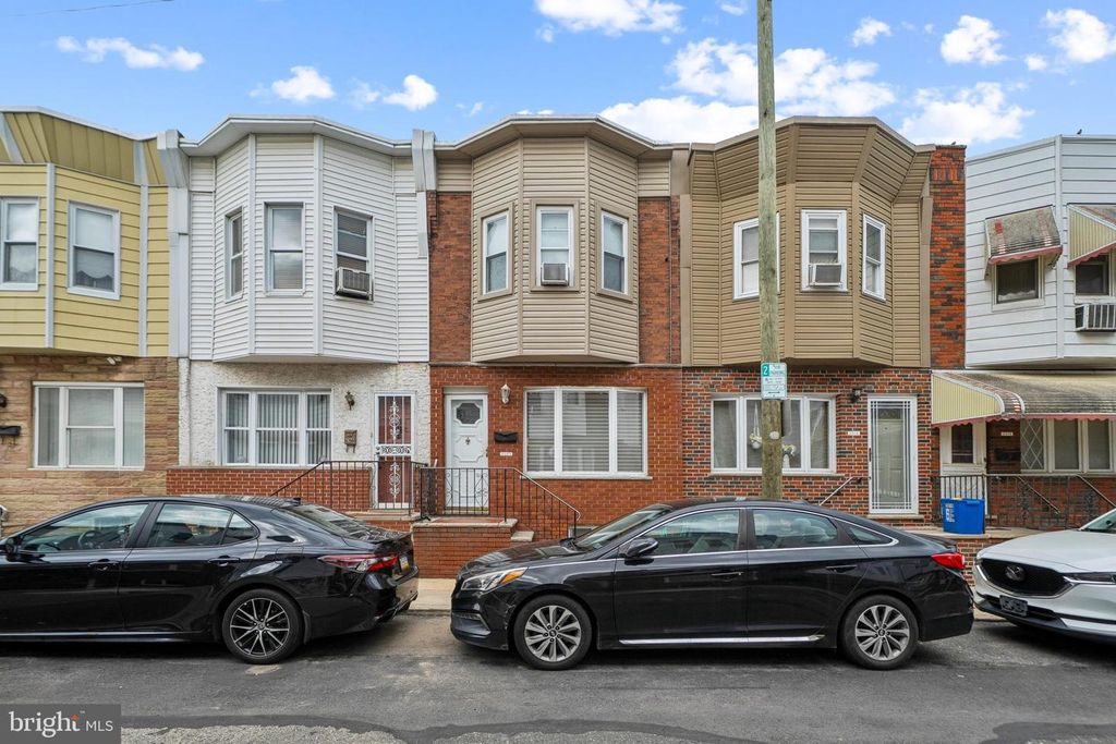 2620 S CAMAC ST, Philadelphia, PA 19148