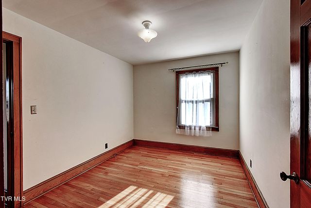 816 Riverview Drive, Elizabethton, TN 37643