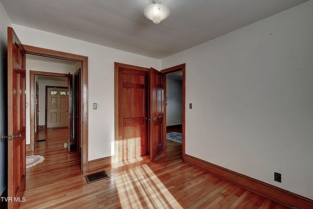 816 Riverview Drive, Elizabethton, TN 37643