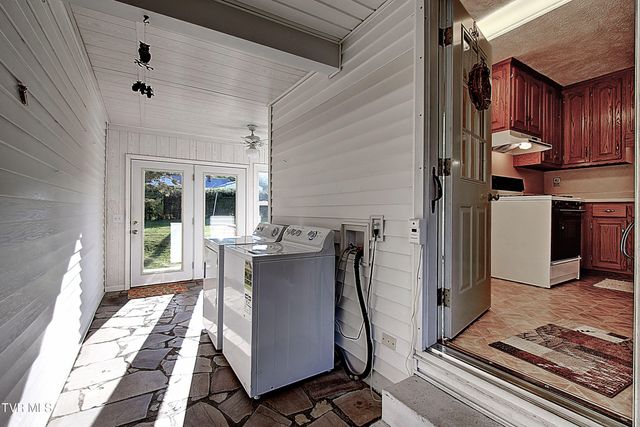 816 Riverview Drive, Elizabethton, TN 37643