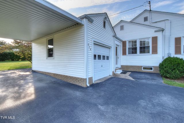 816 Riverview Drive, Elizabethton, TN 37643