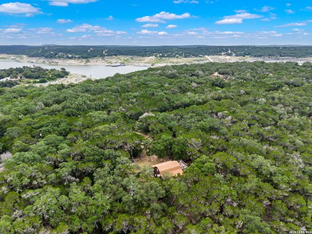 275 COUNTY ROAD 260 E, Mico, TX 78056