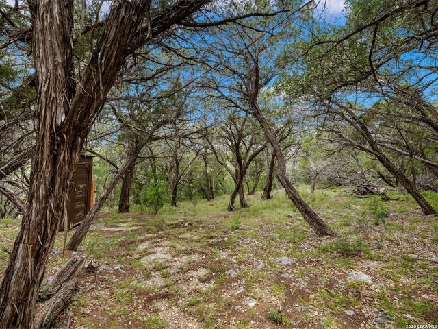 275 COUNTY ROAD 260 E, Mico, TX 78056