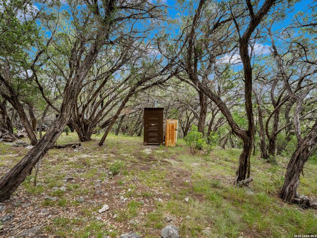 275 COUNTY ROAD 260 E, Mico, TX 78056