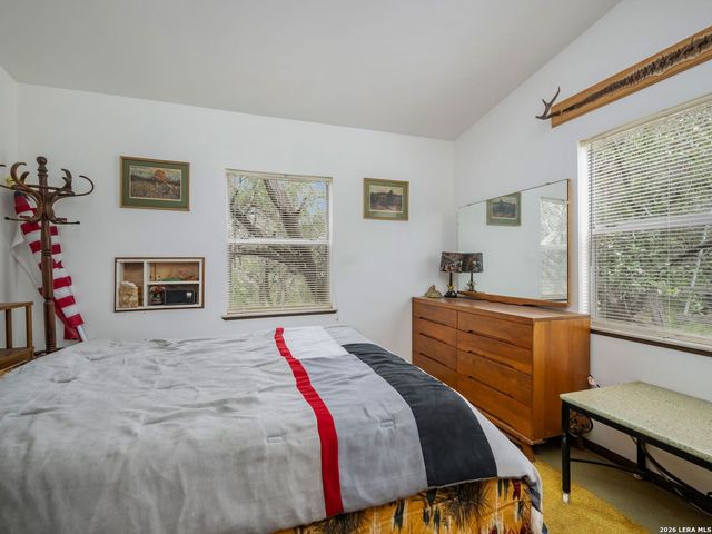 275 COUNTY ROAD 260 E, Mico, TX 78056