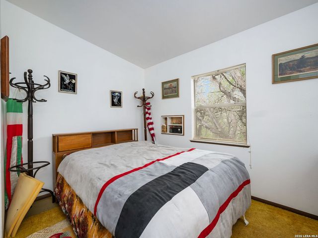 275 COUNTY ROAD 260 E, Mico, TX 78056