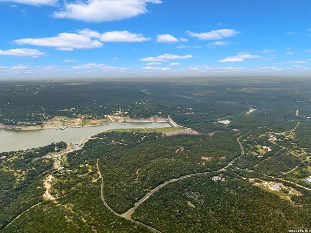 275 COUNTY ROAD 260 E, Mico, TX 78056