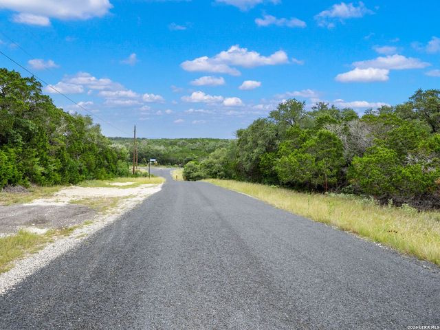 275 COUNTY ROAD 260 E, Mico, TX 78056