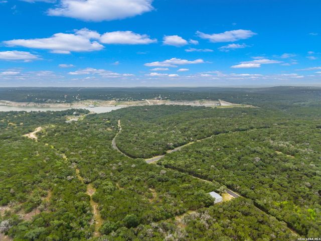 275 COUNTY ROAD 260 E, Mico, TX 78056