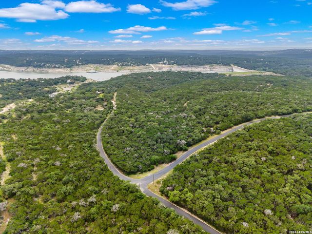 275 COUNTY ROAD 260 E, Mico, TX 78056