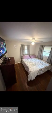 304 KINGS LN, Williamstown, NJ 08094