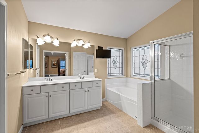 8945 Wintergreen Drive, West Chester, OH 45069