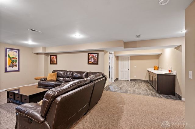 8945 Wintergreen Drive, West Chester, OH 45069