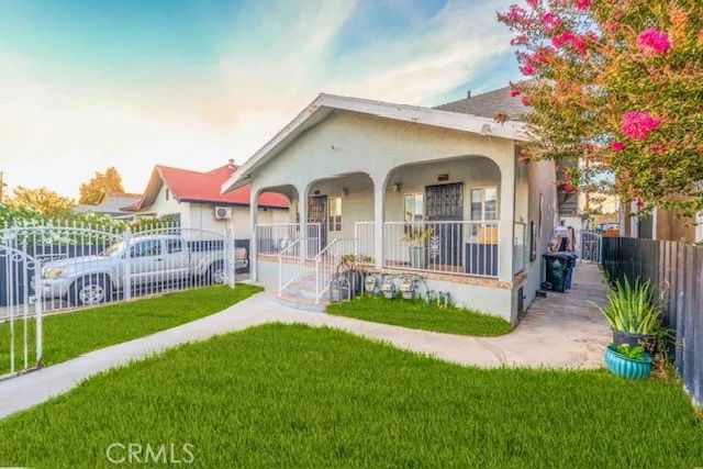 661 E 43rd Place, Los Angeles, CA 90011