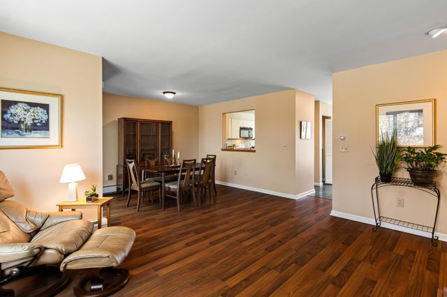 911 Dorset St Apt 54, South Burlington, VT 05403