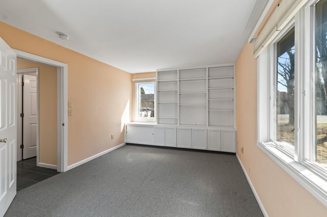 911 Dorset St Apt 54, South Burlington, VT 05403
