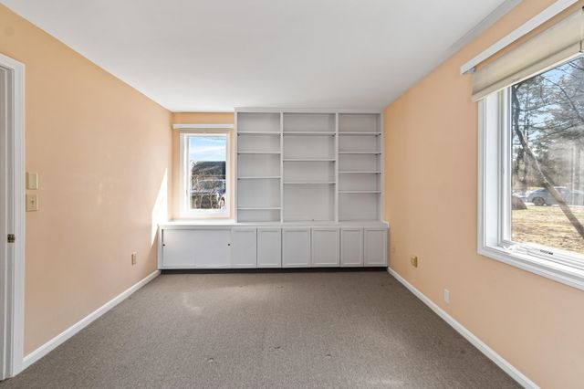 911 Dorset St Apt 54, South Burlington, VT 05403