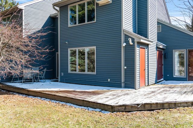911 Dorset St Apt 54, South Burlington, VT 05403