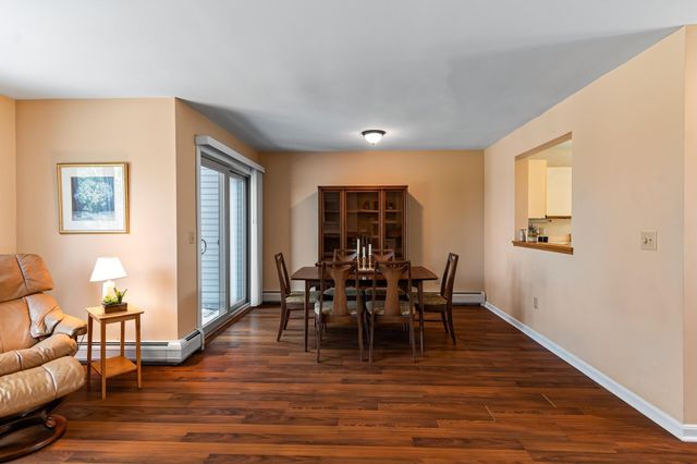 911 Dorset St Apt 54, South Burlington, VT 05403