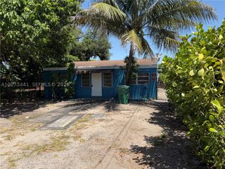 3035 NW 55th St, Miami, FL 33142