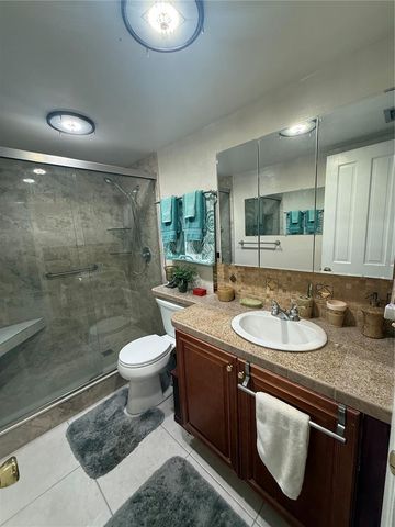 125 PICARDY VILLA CIRCLE 101, Brandon, FL 33510
