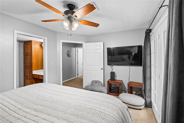 3211 Cardinal Creek Circle A & B, Bentonville, AR 72712