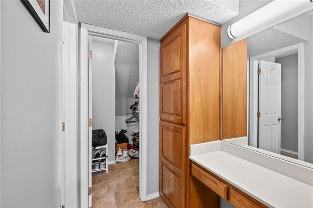 3211 Cardinal Creek Circle A & B, Bentonville, AR 72712