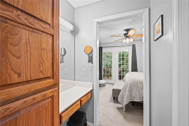 3211 Cardinal Creek Circle A & B, Bentonville, AR 72712