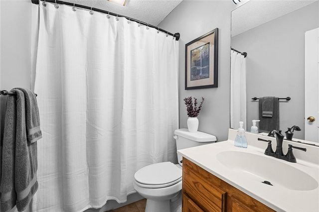 3211 Cardinal Creek Circle A & B, Bentonville, AR 72712