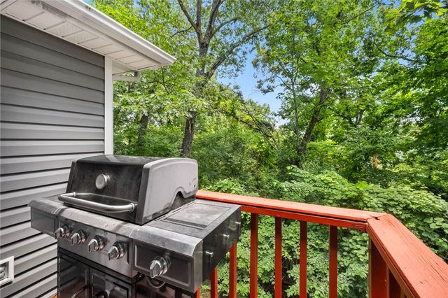 3211 Cardinal Creek Circle A & B, Bentonville, AR 72712