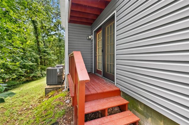 3211 Cardinal Creek Circle A & B, Bentonville, AR 72712