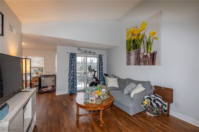 5250 Whispering Oaks Boulevard C1, Parma, OH 44134