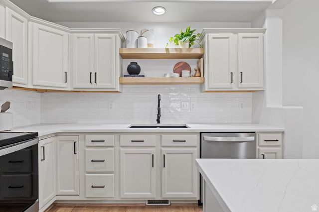 10637 S OQUIRRH LAKE RD, South Jordan, UT 84009