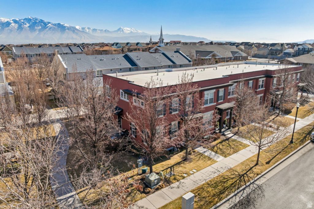 Image 42 of property listing at 10637 S OQUIRRH LAKE RD, South Jordan, UT 84009