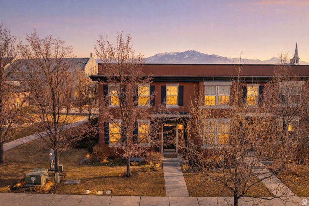 Image 50 of property listing at 10637 S OQUIRRH LAKE RD, South Jordan, UT 84009