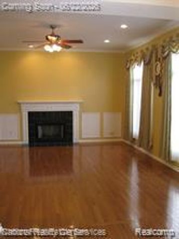 41119 Scarborough Lane, Novi, MI 48375