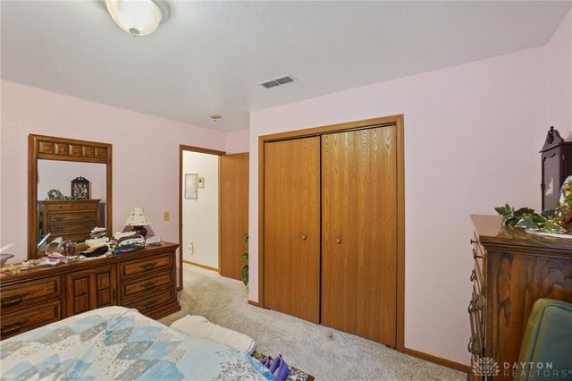 5564 Ridgewood Road, Springfield, OH 45503