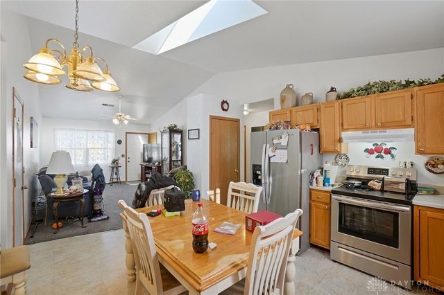 5564 Ridgewood Road, Springfield, OH 45503