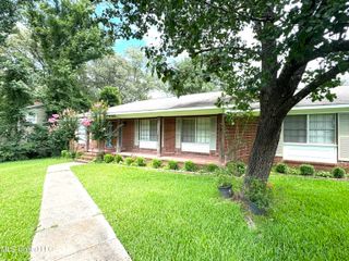 225 Hannah Drive, Clinton, MS 39056