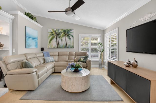 6475 Terra Rosa Circle, Boynton Beach, FL 33472