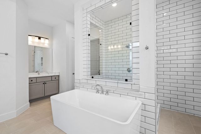 228 Sandhill Grove Trail, Waller, TX 77447