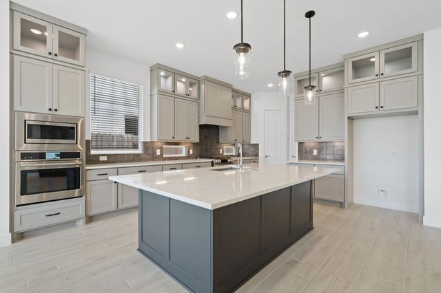 228 Sandhill Grove Trail, Waller, TX 77447