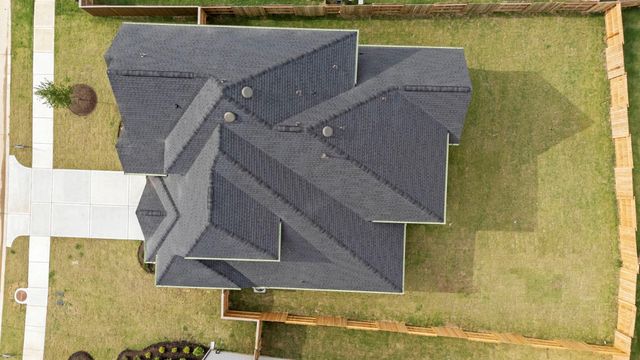 228 Sandhill Grove Trail, Waller, TX 77447